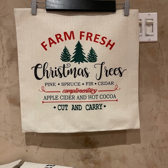 Christmas Pillow Covers 🎄🎅🏽 - Picture 4 of 7